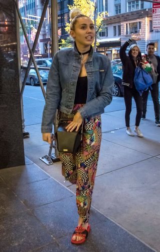 Miley Cyrus Feet Toes And Soles 940