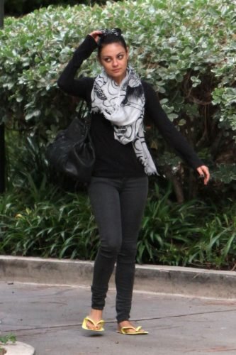 Mila Kunis Feet Toes And Soles 129