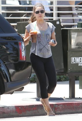 Mila Kunis Feet Toes And Soles 248