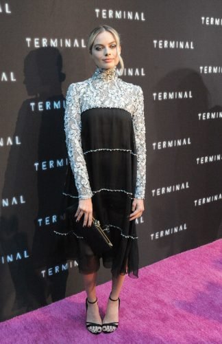 Margot Robbie Feet Toes And Soles 277