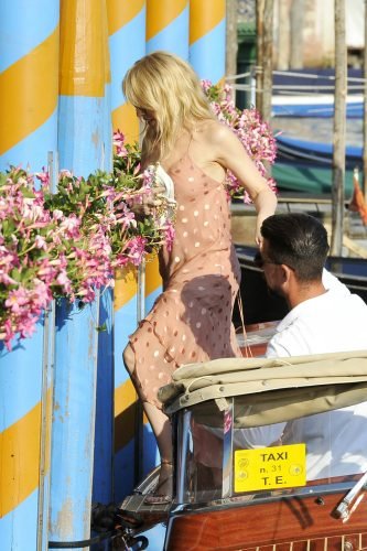 Kylie Minogue Feet Toes And Soles 727