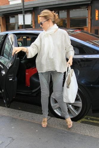 Kylie Minogue Feet Toes And Soles 877