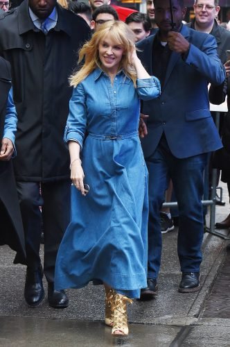 Kylie Minogue Feet Toes And Soles 1414