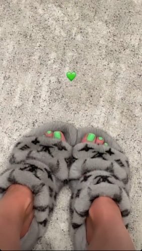 Kylie Jenner Feet Toes And Soles 404