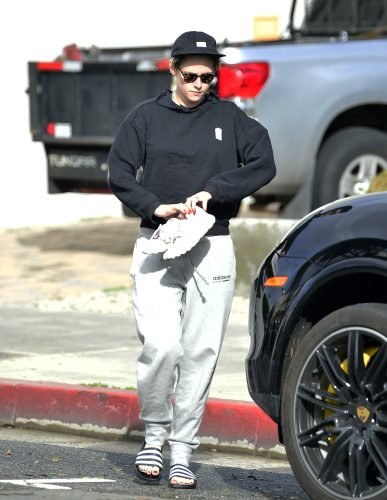 Kristen Stewart Feet Toes And Soles 417