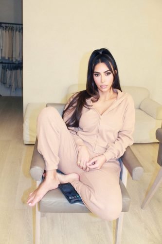 Kim Kardashian Feet Toes And Soles 365
