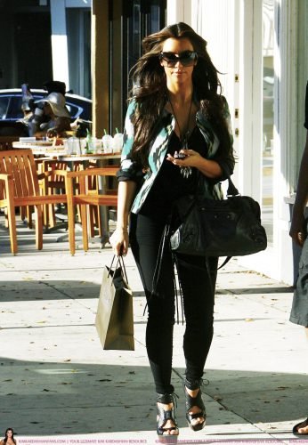 Kim Kardashian Feet Toes And Soles 665