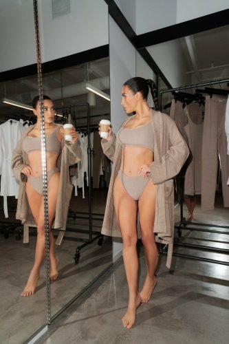 Kim Kardashian Feet Toes And Soles 1319