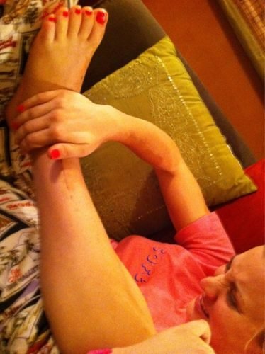 Kaley Cuoco Feet Toes And Soles 117