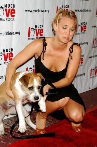 Kaley Cuoco Feet Toes And Soles 147