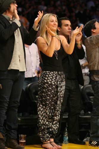 Kaley Cuoco Feet Toes And Soles 164
