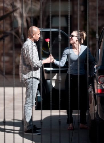 Kaley Cuoco Feet Toes And Soles 260
