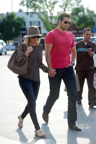 Kaley Cuoco Feet Toes And Soles 477