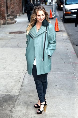Kaley Cuoco Feet Toes And Soles 607