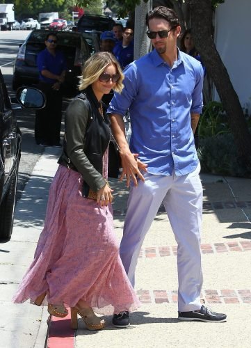 Kaley Cuoco Feet Toes And Soles 690