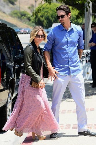 Kaley Cuoco Feet Toes And Soles 691