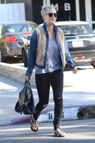 Kaley Cuoco Feet Toes And Soles 750