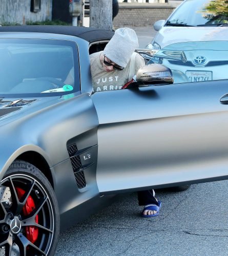 Kaley Cuoco Feet Toes And Soles 794