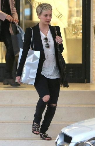 Kaley Cuoco Feet Toes And Soles 814