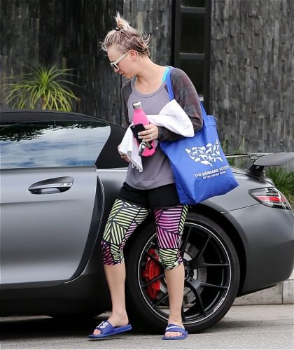 Kaley Cuoco Feet Toes And Soles 999