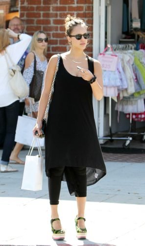 Jessica Alba Feet Toes And Soles 733