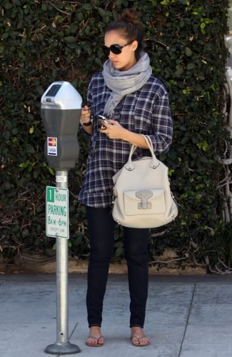 Jessica Alba Feet Toes And Soles 953