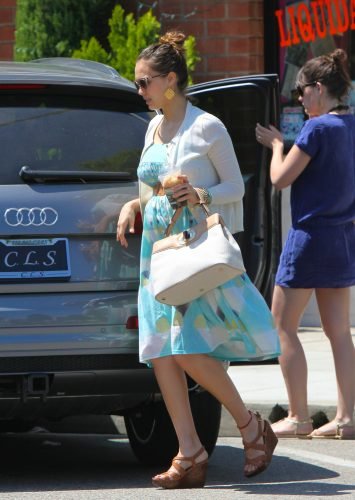 Jessica Alba Feet Toes And Soles 979