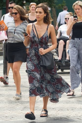 Jessica Alba Feet Toes And Soles 174