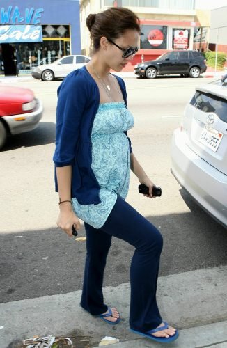 Jessica Alba Feet Toes And Soles 1071