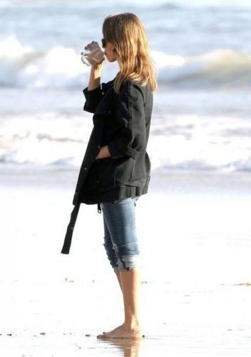 Jessica Alba Feet Toes And Soles 1200