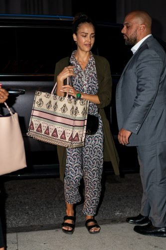Jessica Alba Feet Toes And Soles 1421