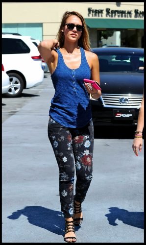 Jessica Alba Feet Toes And Soles 1485