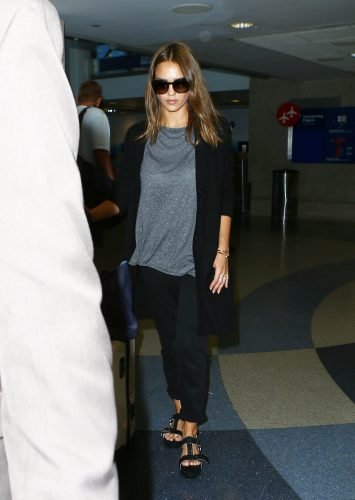 Jessica Alba Feet Toes And Soles 1486
