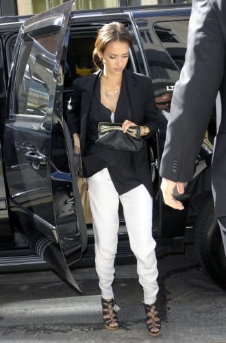 Jessica Alba Feet Toes And Soles 1583