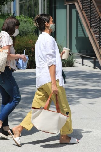 Jessica Alba Feet Toes And Soles 1714