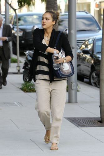 Jessica Alba Feet Toes And Soles 1743