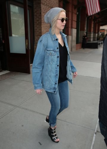 Jennifer Lawrence Feet Toes And Soles 2261