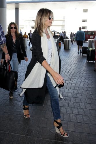 Jennifer Aniston Feet Toes And Soles 966