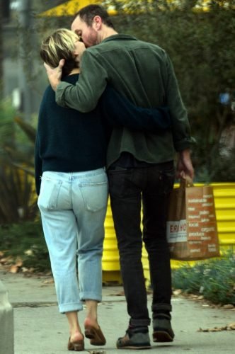 Emilia Clarke Feet Toes And Soles 604