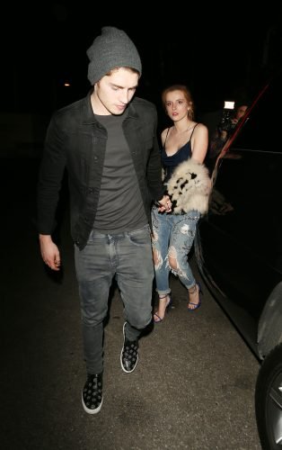 Bella Thorne Feet Toes And Soles 154