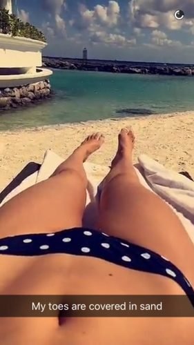 Bella Thorne Feet Toes And Soles 177