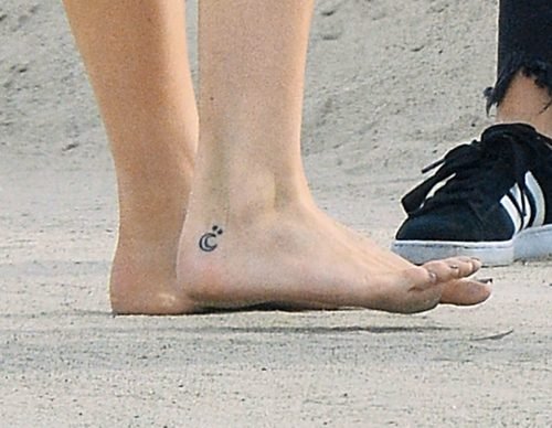 Bella Thorne Feet Toes And Soles 238