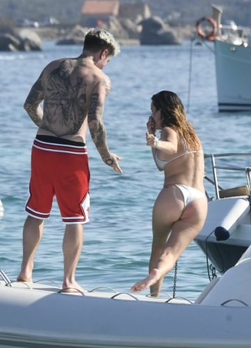 Bella Thorne Feet Toes And Soles 925