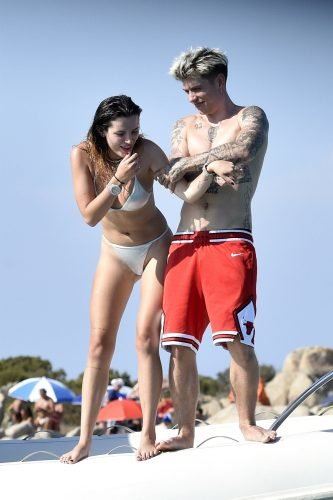 Bella Thorne Feet Toes And Soles 926