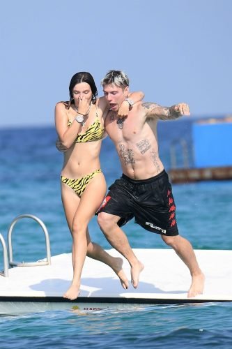 Bella Thorne Feet Toes And Soles 931