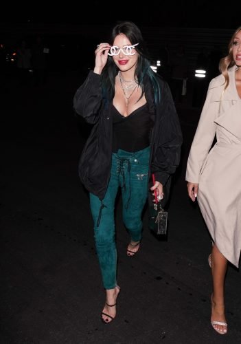 Bella Thorne Feet Toes And Soles 995