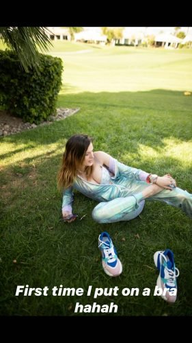 Bella Thorne Feet Toes And Soles 1001