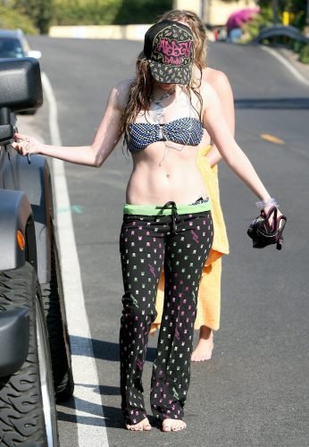 Avril Lavigne Feet Toes And Soles 8