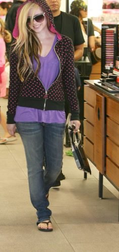 Avril Lavigne Feet Toes And Soles 88