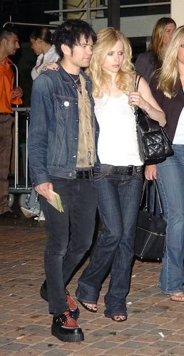 Avril Lavigne Feet Toes And Soles 231